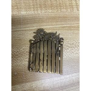 Hinged Gate Fence Flowers Easter Bunny Rabbit Carrot Metal Pin Pinback Brooch